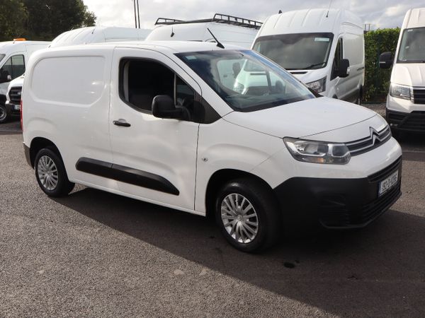 2019 CITREON BERLINGO 3 SEATER - Main image