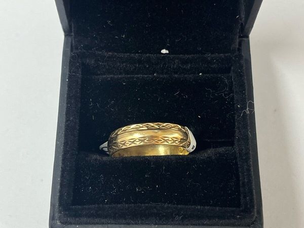 9k gold band - Main image