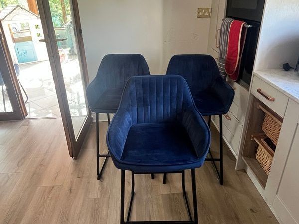 3 Bar Stools - Main image
