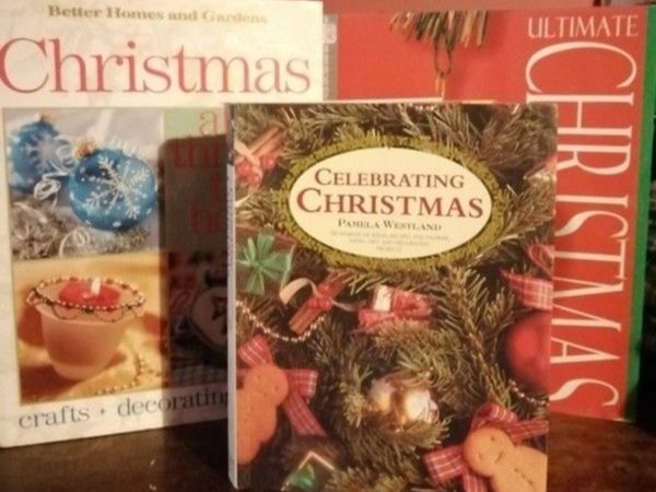 3 Christmas craft books for sale like new, get you - Main image