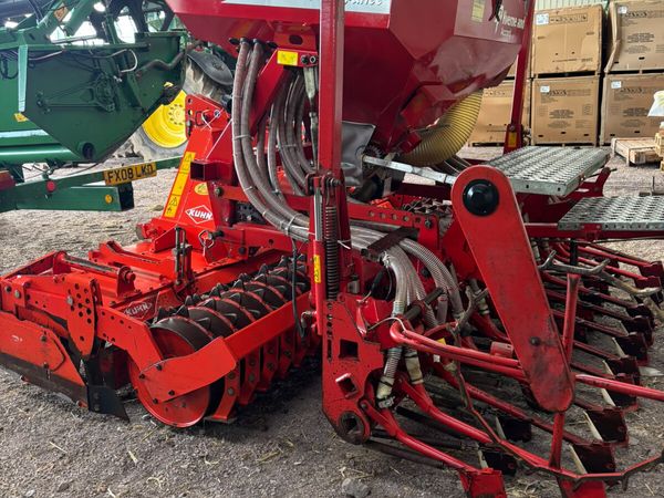 2022 Kuhn 3004 Power Harrow C/W 2012 Suffolk Drill - Main image