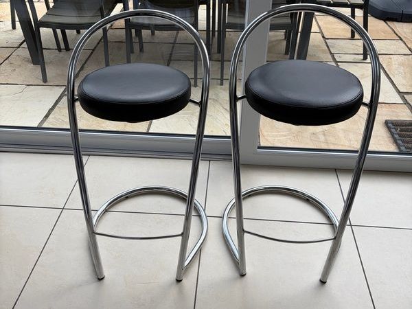 bar stools - Main image
