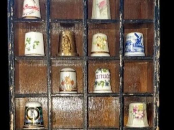 Vintage Thimble Display Rack With 12 Thimbles - Main image