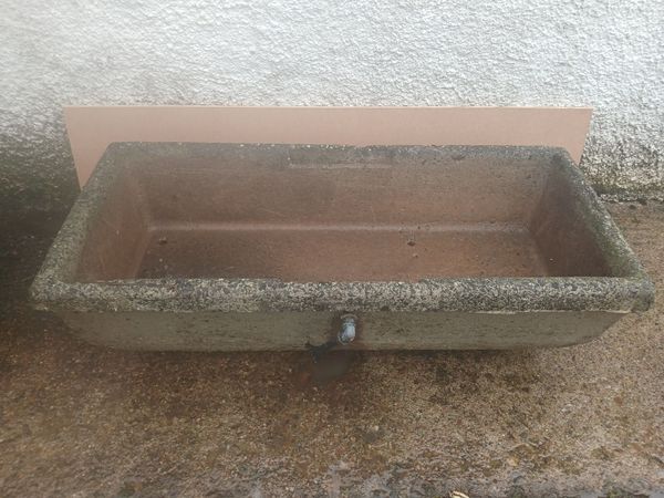Antique water trough - Main image
