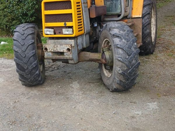 Renault 95 14 Tractor - Main image