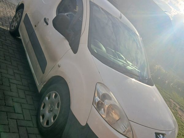 2011 Peugeot Partner 1.6 hdi - Main image