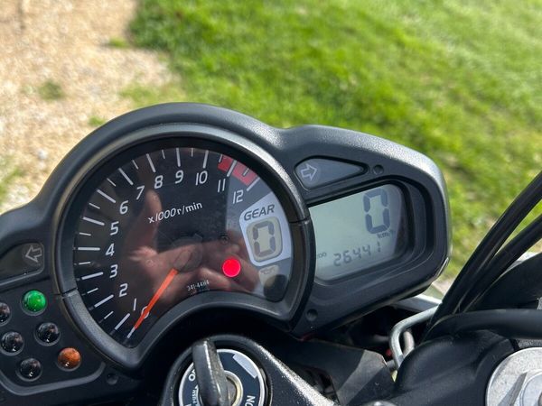 Suzuki SV 2013 - Main image