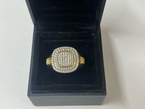9k gold Cz ring. - Main image
