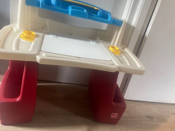 Kids art desk - Main image