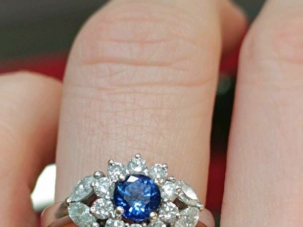Floral Blue Sapphire & Diamond Ring, 18k Gold - Main image