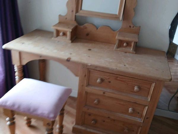 PINE"VANITY TABLE" - Main image