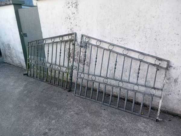 2 garden gates - Main image