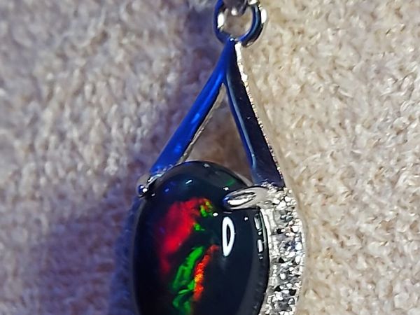 Black Opal 1ct S925 Rhodium plated Necklace - Main image