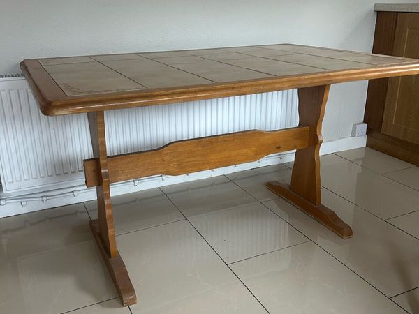 FREE Table and 2 chairs - Main image