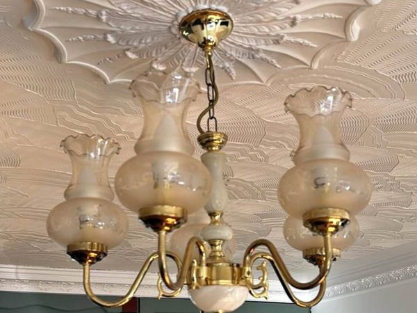 Chandelier and 2 wall lights - Main image