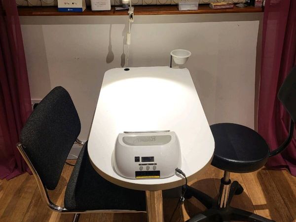 Nail Table - Main image