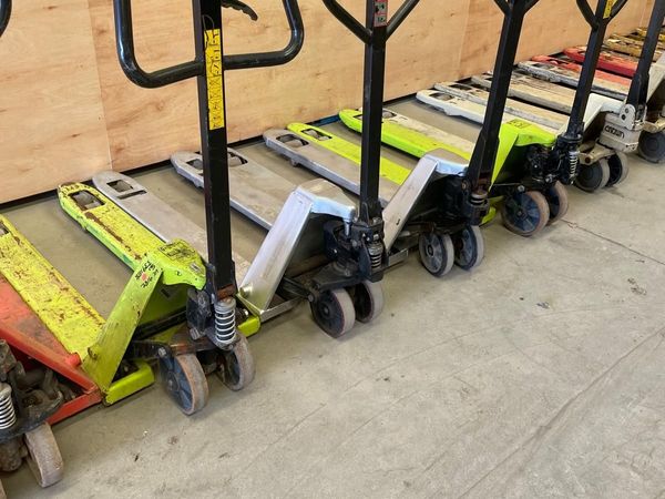 Pallet Trucks - Main image