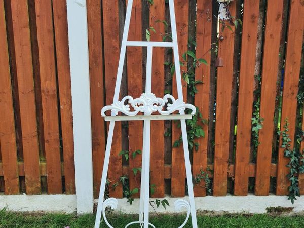 White Easel for Rent - Main image