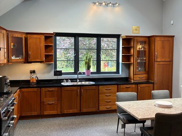 Solid Cherry Kitchen - Main image