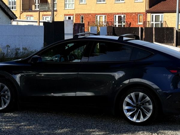 Model Y 20 Helix 2.0 Wheels  EV Tyres Almost New - Main image
