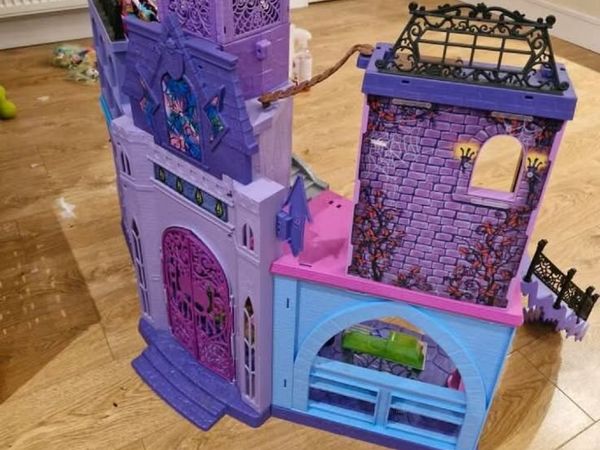 Monster high school - Main image