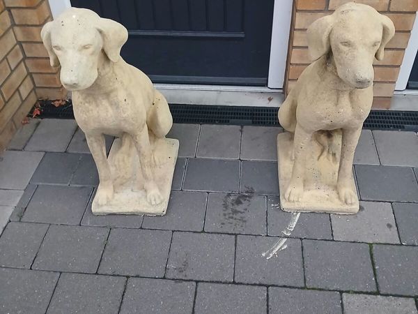 2 life size made from sandstone - Main image