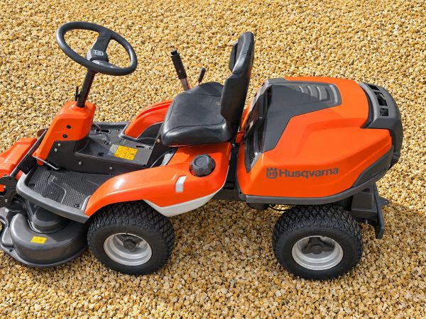 Husqvarna R214TC - Main image