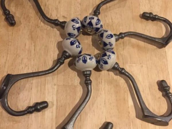 6 x NEW Cast Iron Pumpkin Top Large Coat Hooks - Main image