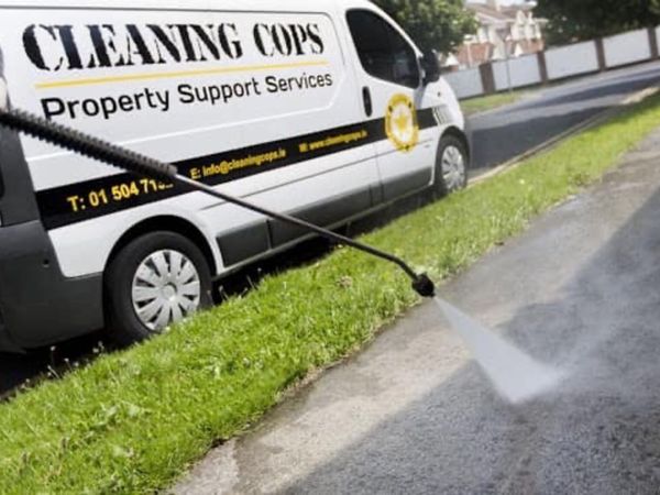 Gutter & window cleaning. - Main image