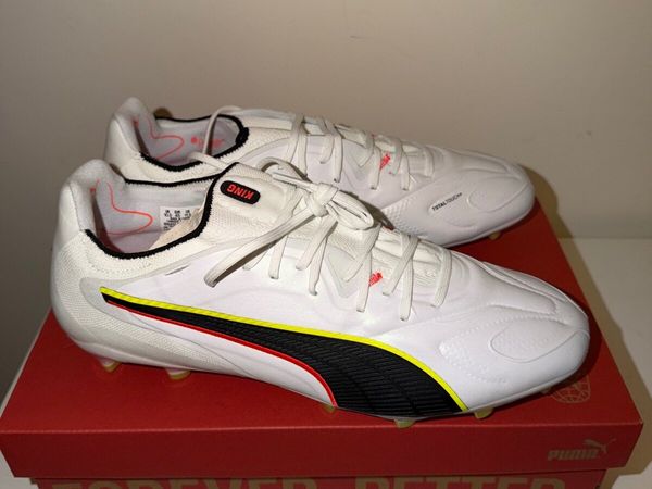 Football boots - Main image