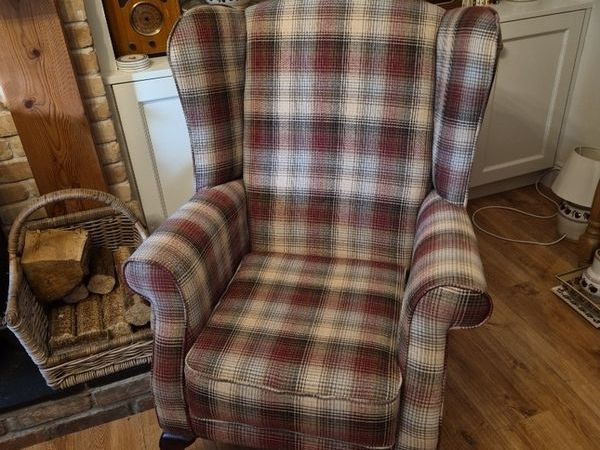 wing back chair - Main image