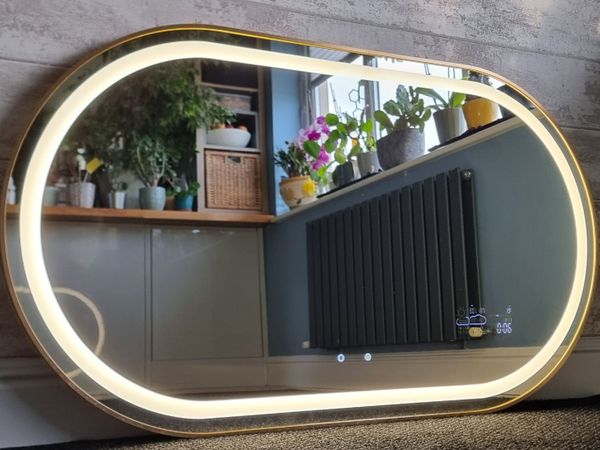 LED Bathroom Mirror 140x80cm Gold Antifog Demister - Main image