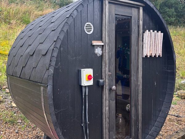 4 person barrel sauna - Main image