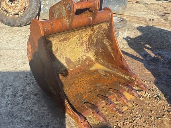 Buckets - Main image