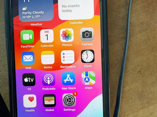 IPhone 12 - Main image