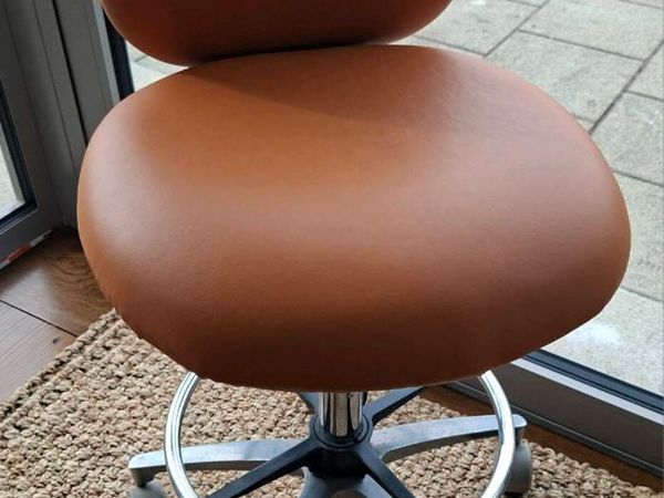 Adjustable swivel chair - Main image