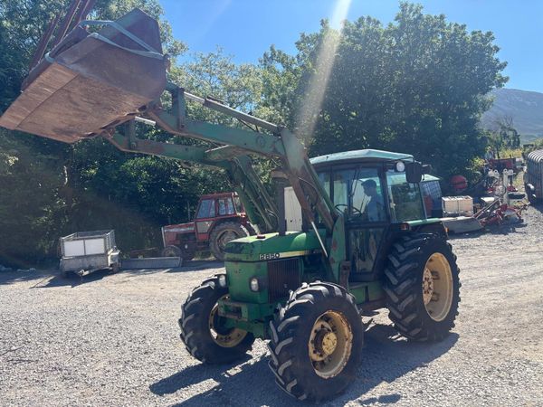 John Deere 2850 - Main image
