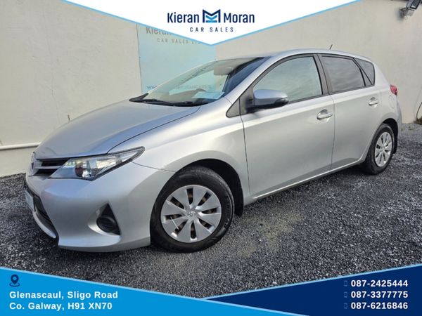 Toyota Auris 1.4 D-4D TERRA VAN 4DR - Main image