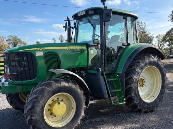 John Deere 6520 Tractor - Main image
