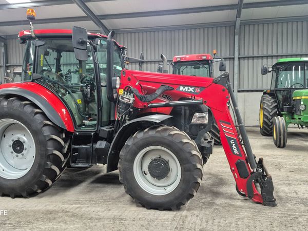 CASE Farmall 120C - Main image