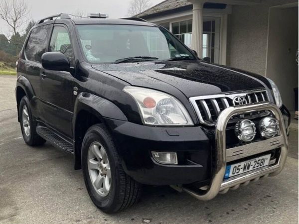 2005 landcruiser - Main image