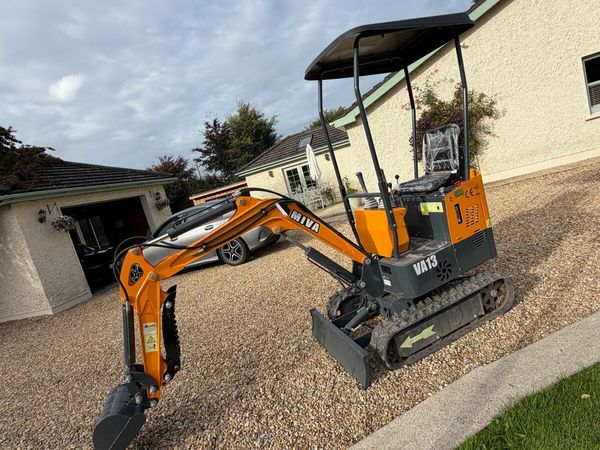 Miva 1.3t digger C/w breaker - Main image