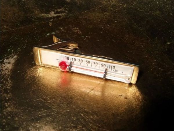 Rare Vintage 1940s Thermometer Tie Clip - Main image