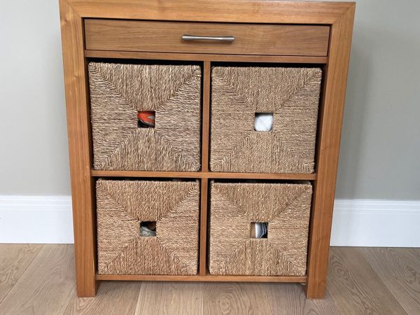Solid wood storage unit - Main image