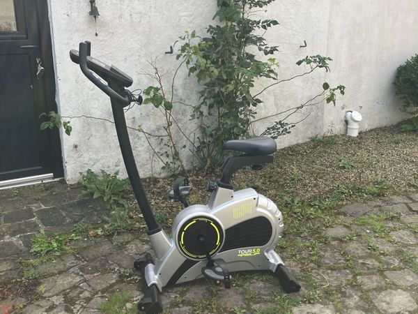Bluefin Tour 5.0 Fitness Bike - Main image