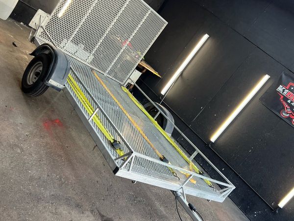 8.5Ft x 5.5 Galvanised trailer - Main image