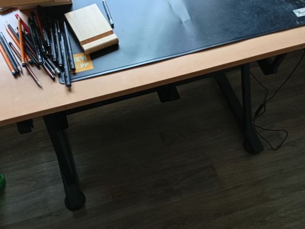 Art table - Main image