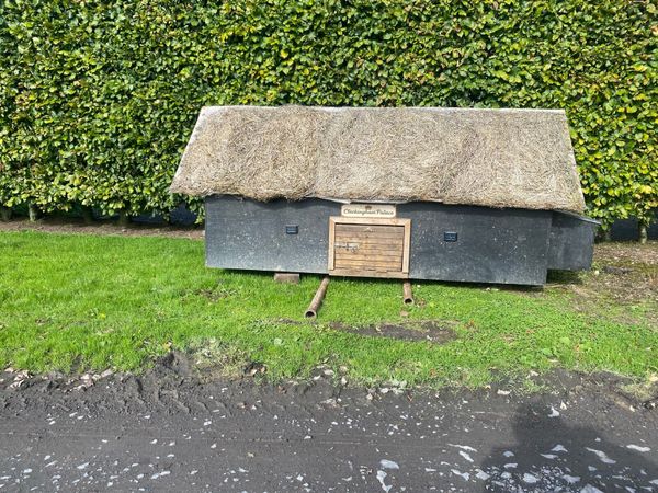 Hen house - Main image