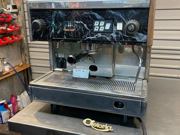 Vintage coffee machine one group - Main image