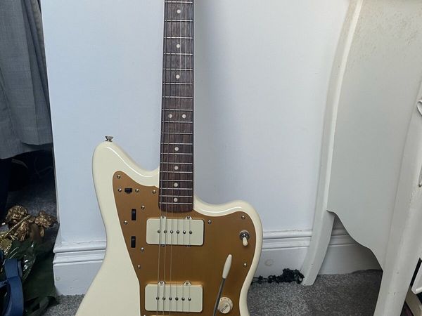 Signature Jazzmaster (Squire) - Main image